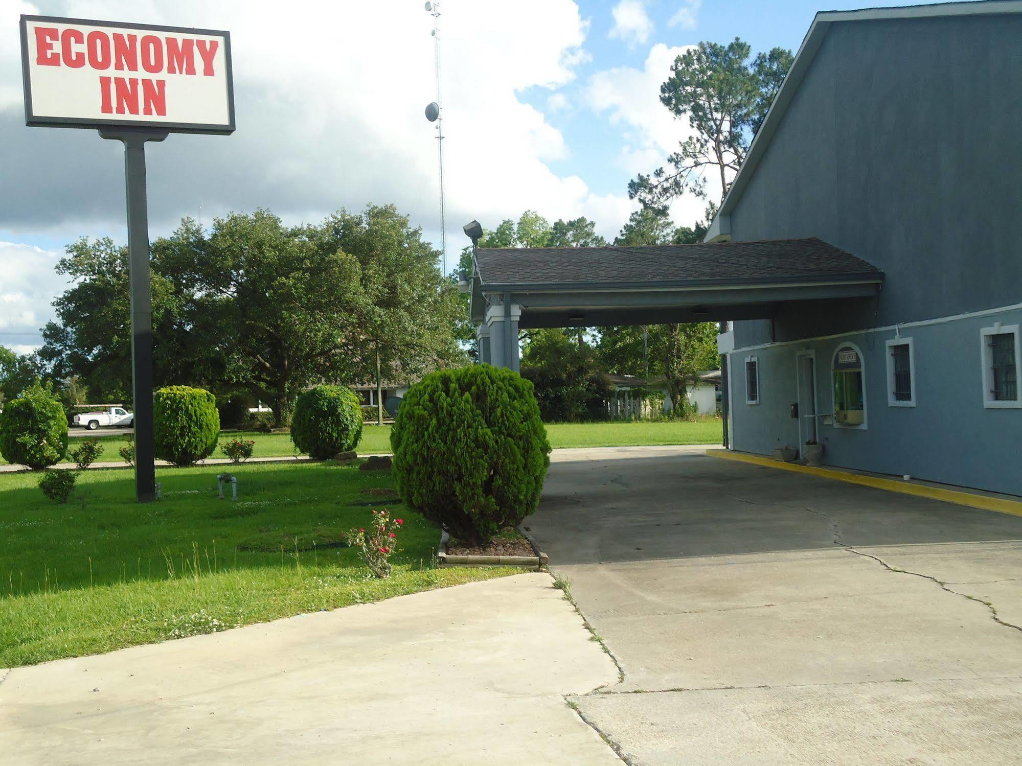 Super 6 Inn Carencro Exterior foto